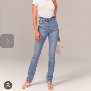 Abercrombie & Fitch - The 90’s Slim Strait Ultra High Rise